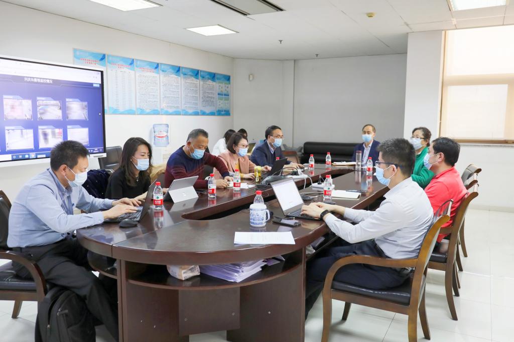 学校疫情防控指挥部视频调度会议强调强化底线思维科学精准高效落实各项防控措施