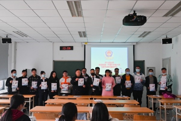 资源与环境学院举办消防安全及应急演练培训活动