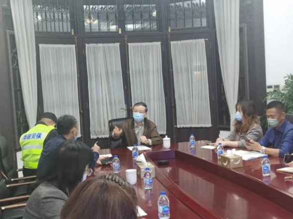 长宁校区迅速进入备战状态全力阻断病毒传播