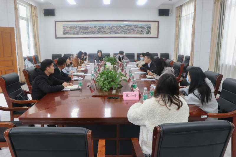 青苗二期学员赴上海各地深入开展基层调研