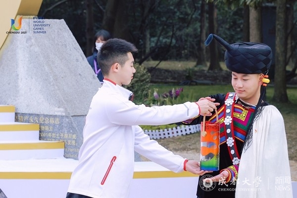 【大运全记录】大运志愿者张子翼：全力冲刺迎考展现青年担当