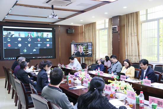 广东省农业动物基因组学与分子育种重点实验室召开学术委员会会议