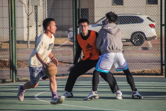 物理科学学院举办5v5篮球赛