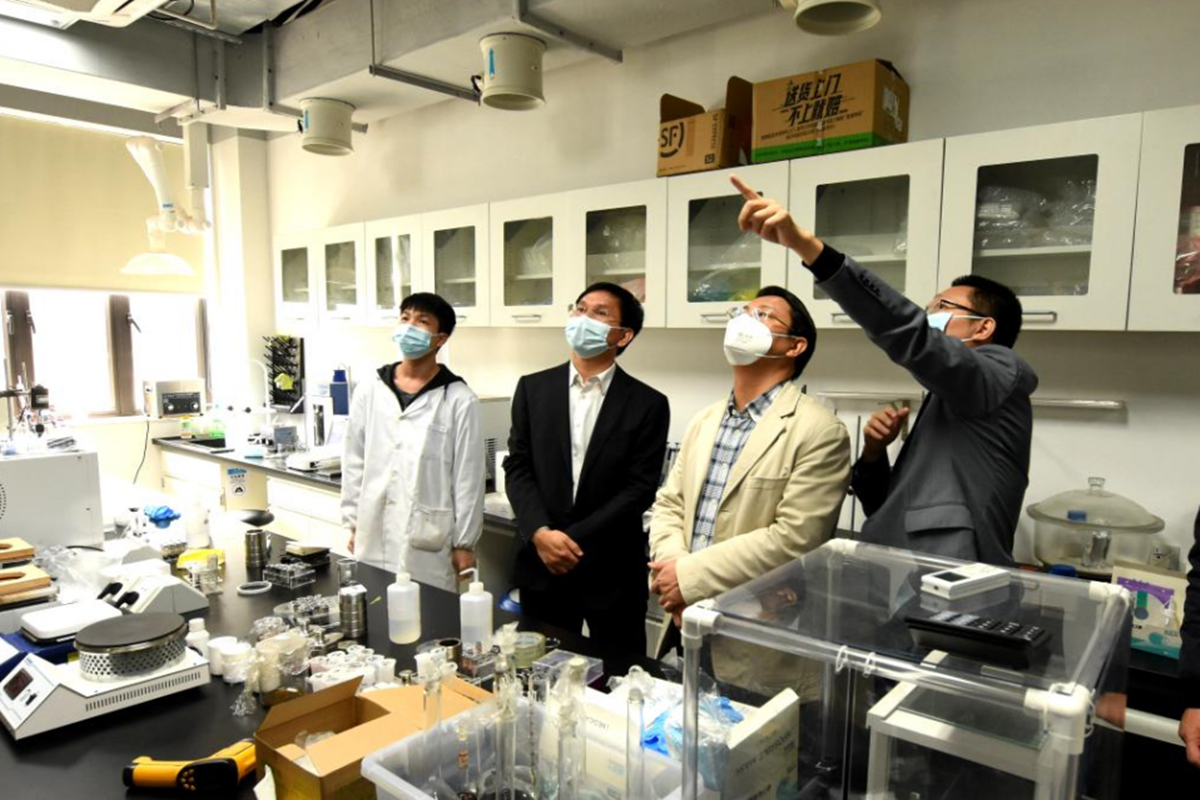校领导带队开展番禺校区实验室安全检查