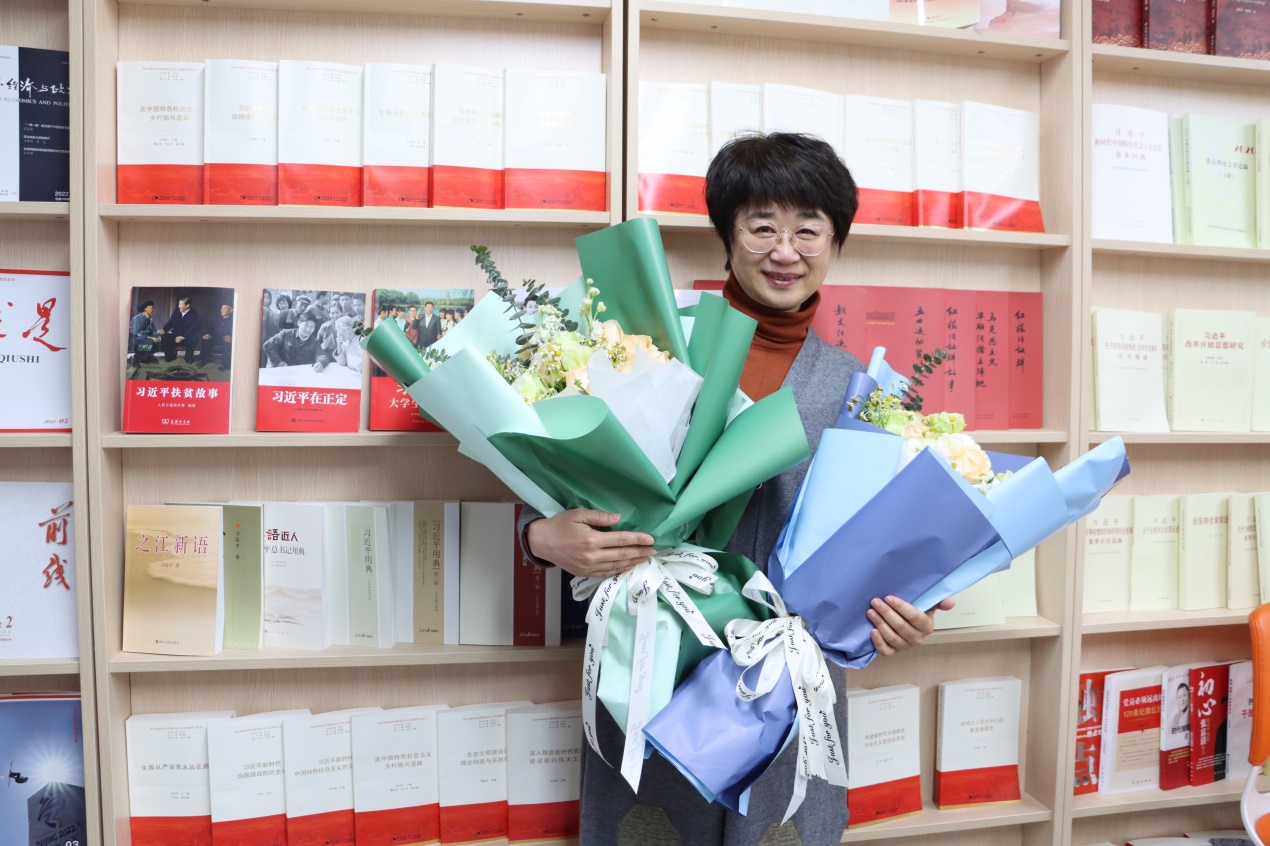 马克思主义学院举行2022年度荣休暨师德传承典礼