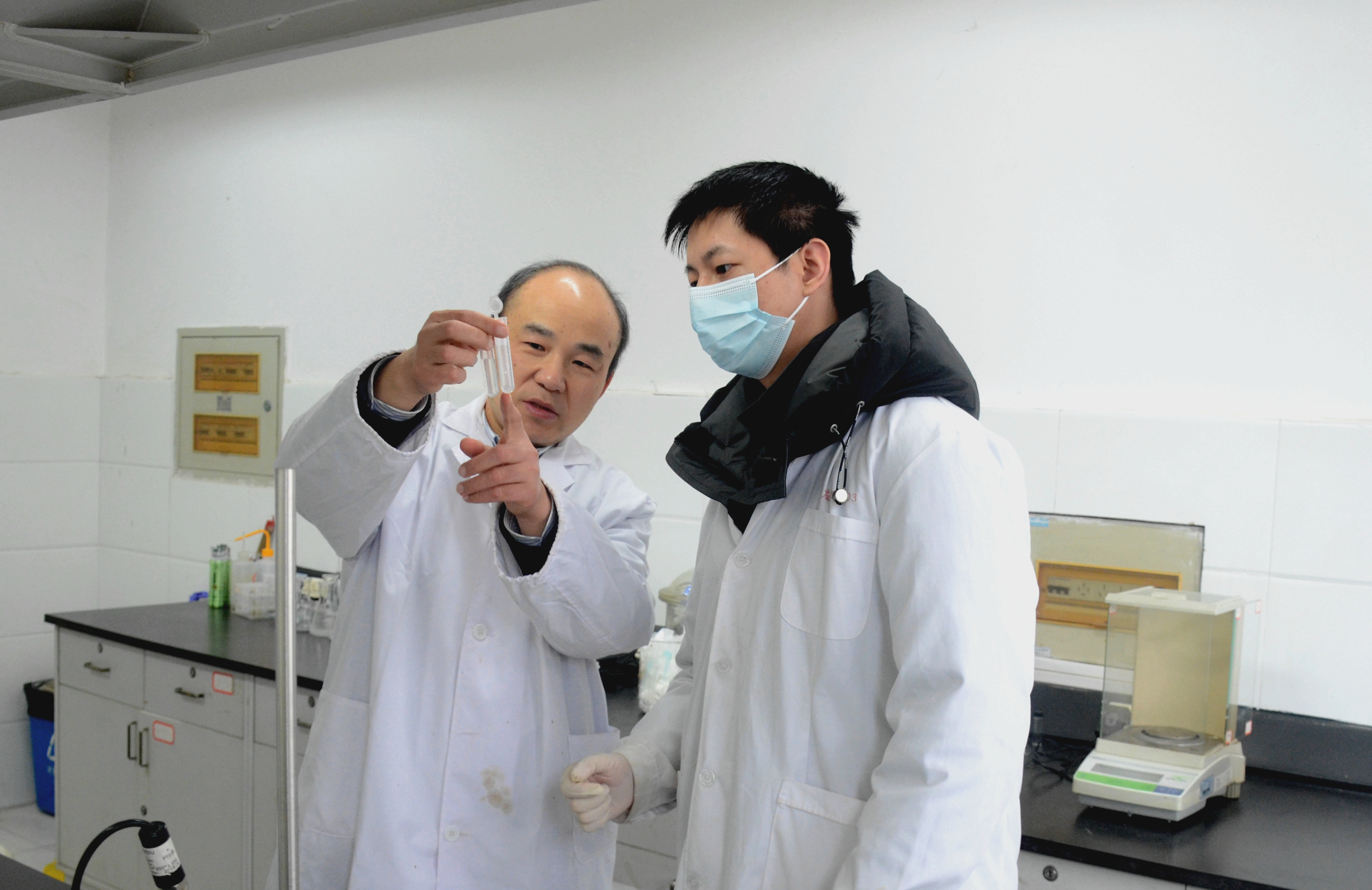 【师者】胡先文：用真情托举学子青春梦
