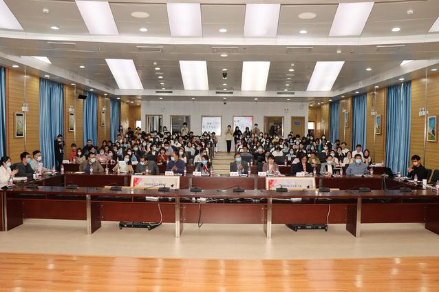 学校第十九届“525”大学生心理文化活动节开幕