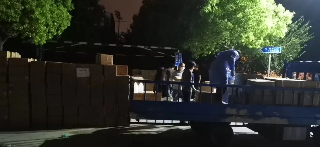 赤峰路18号，处处可见一个个同济人奔忙不歇的动人身影