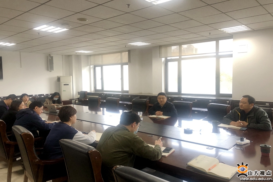 ［经济］经济学院举办全体辅导员座谈会