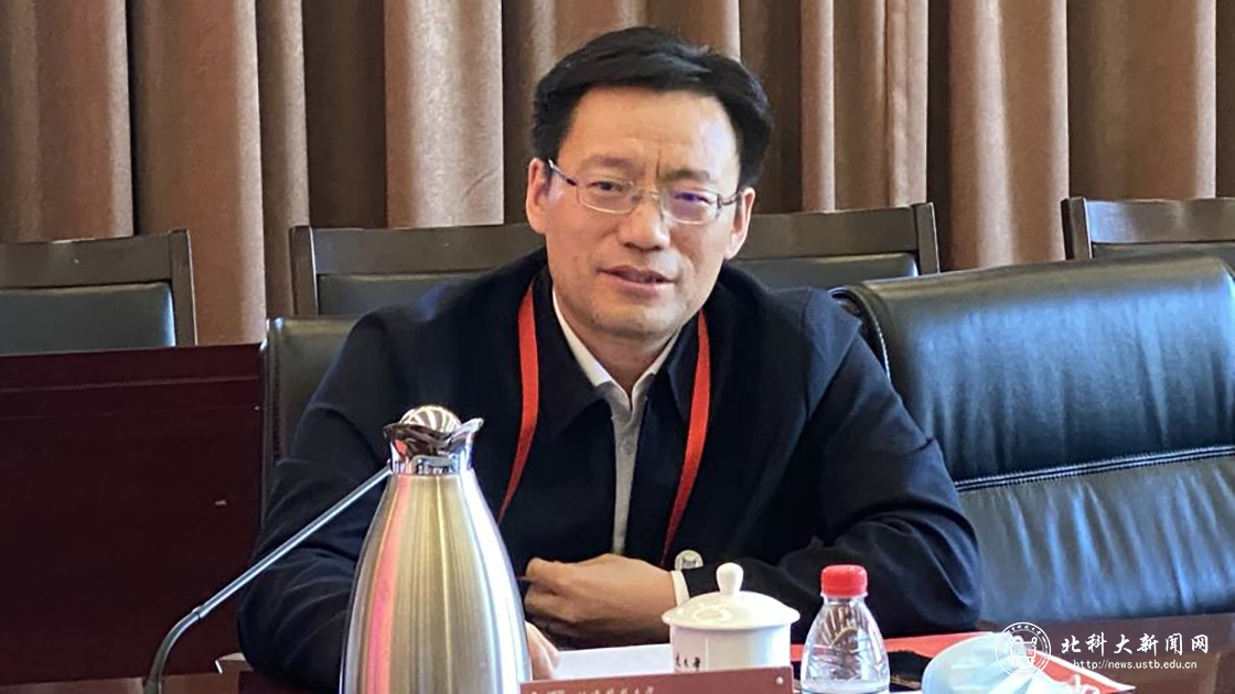 学校举办北京科技大学杰出校友、中国工程院费爱国院士讲座
