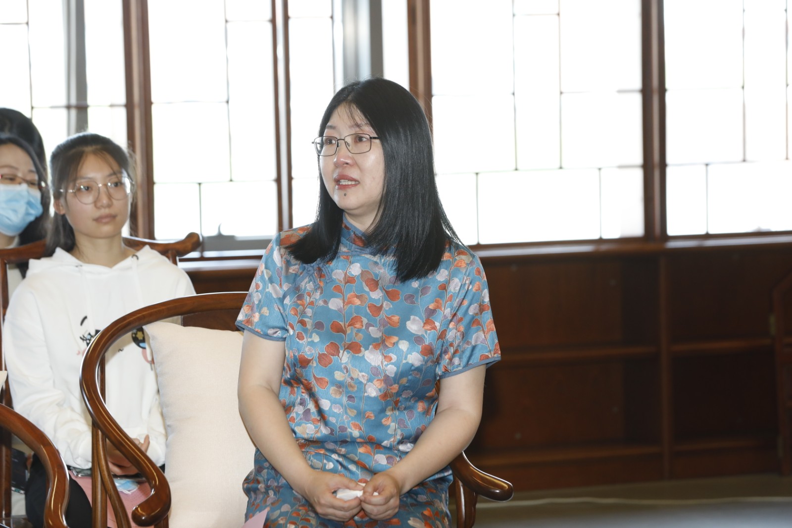 喜迎二十大，咏絮悦书香——女教授协会咏絮书会世界读书日读书会活动成功举办