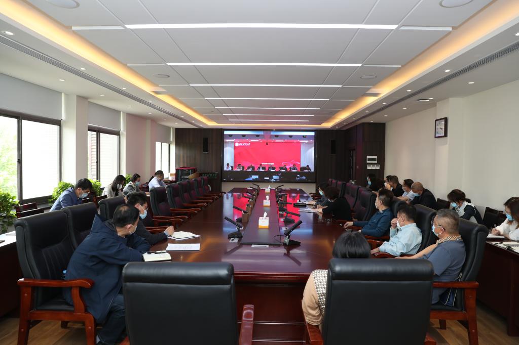 统一思想明确责任学校推进2022年全面从严治党工作暨稳定安全工作