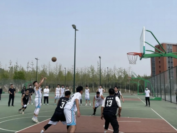 经管物理联队在国科大“科苑杯”篮球赛中获得季军
