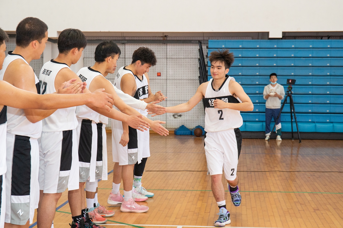 2022“狮子山杯”篮球赛（本科生）男篮比赛揭幕