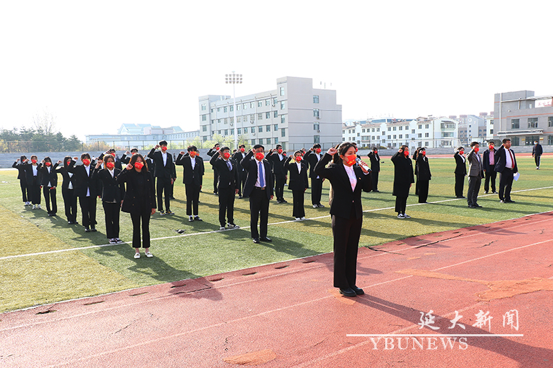 青春心向党，建功新时代——我校举行2022年新团员入团仪式