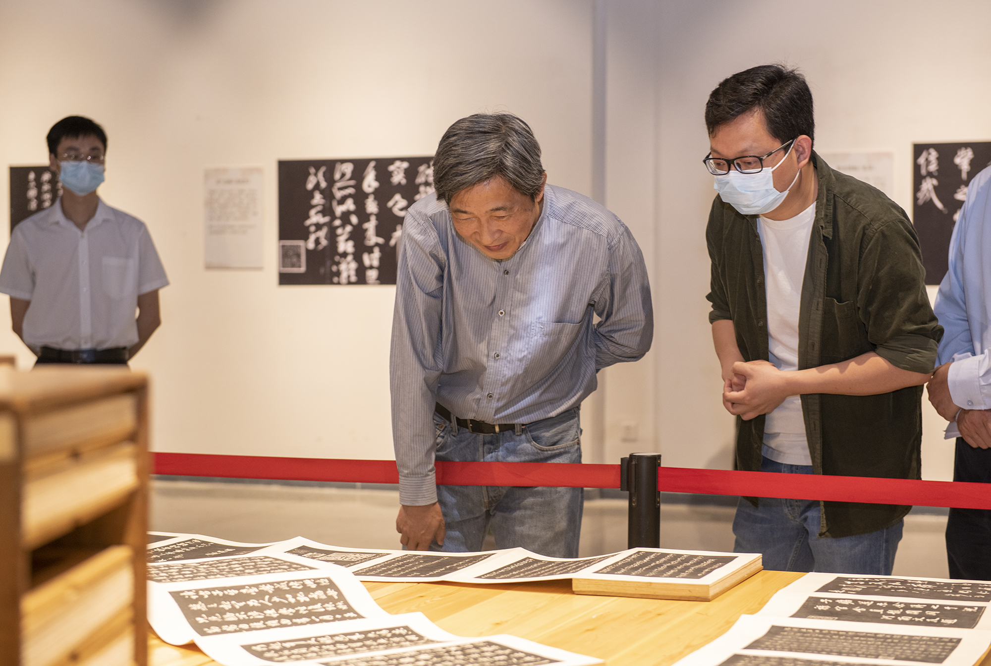 图书馆藏《三希堂法帖》选展开展