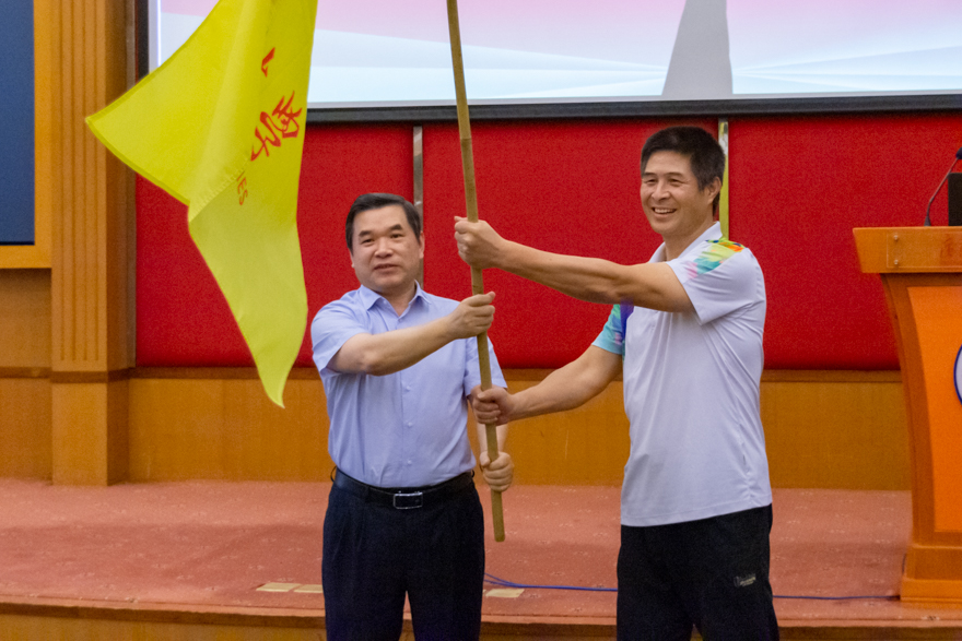 我校代表团参加省第十一届大运会出征仪式