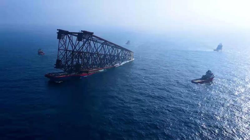 上海交大船建学院海洋工程团队成功获得亚洲最大导管架下水实测数据