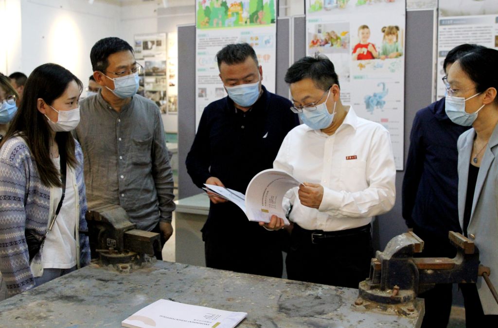 美术学院举办2022届毕业设计作品展