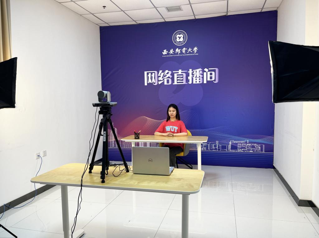 招生就业处建成“网络面试间”助力毕业生应聘求职