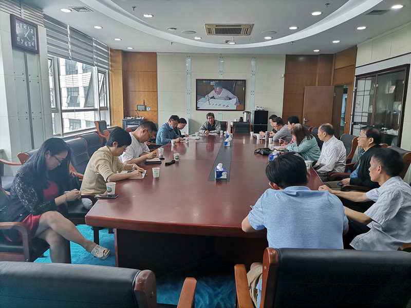 校民建召开“矢志不渝跟党走，携手奋进新时代”主题教育动员会