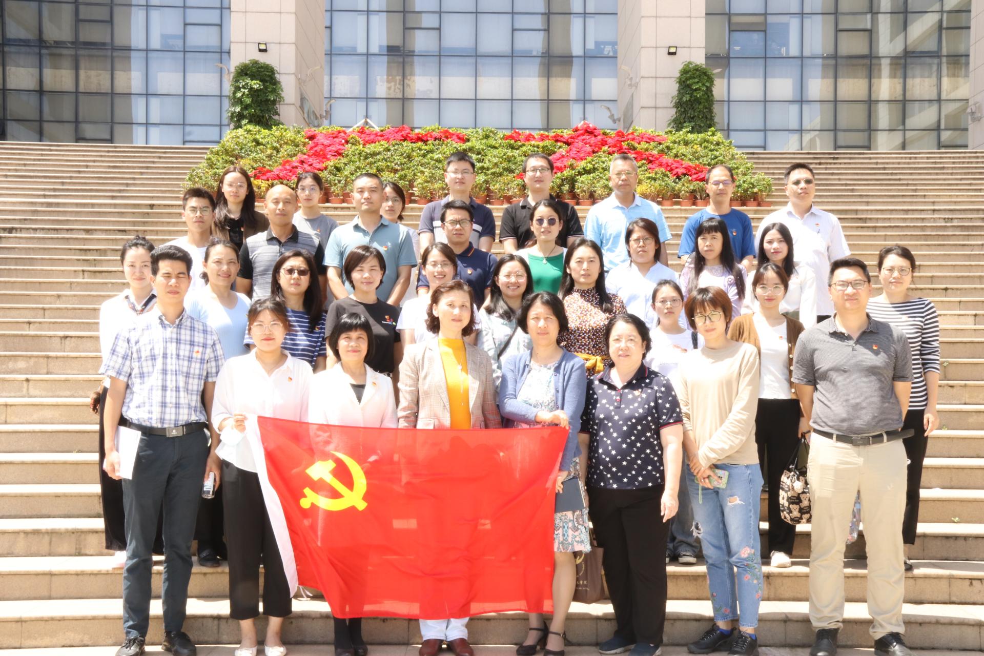 我校生命科学学院、化学化工学院、体育学院、图书馆联合开展基层党支部书记、组织员培训