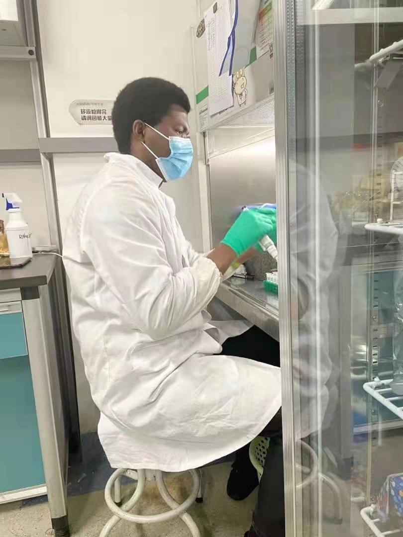 【研途风采】留学生Felix：万里取经，业精于勤