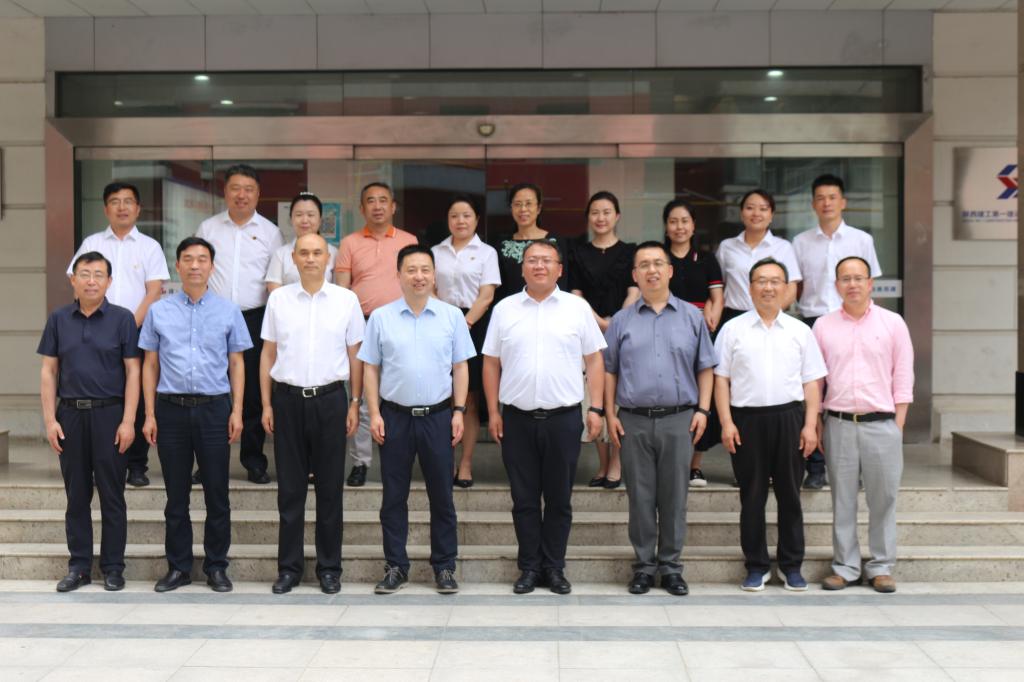 校党委书记杨涛赴陕西建工第一建设集团有限公司开展访企拓岗（联络校友）活动