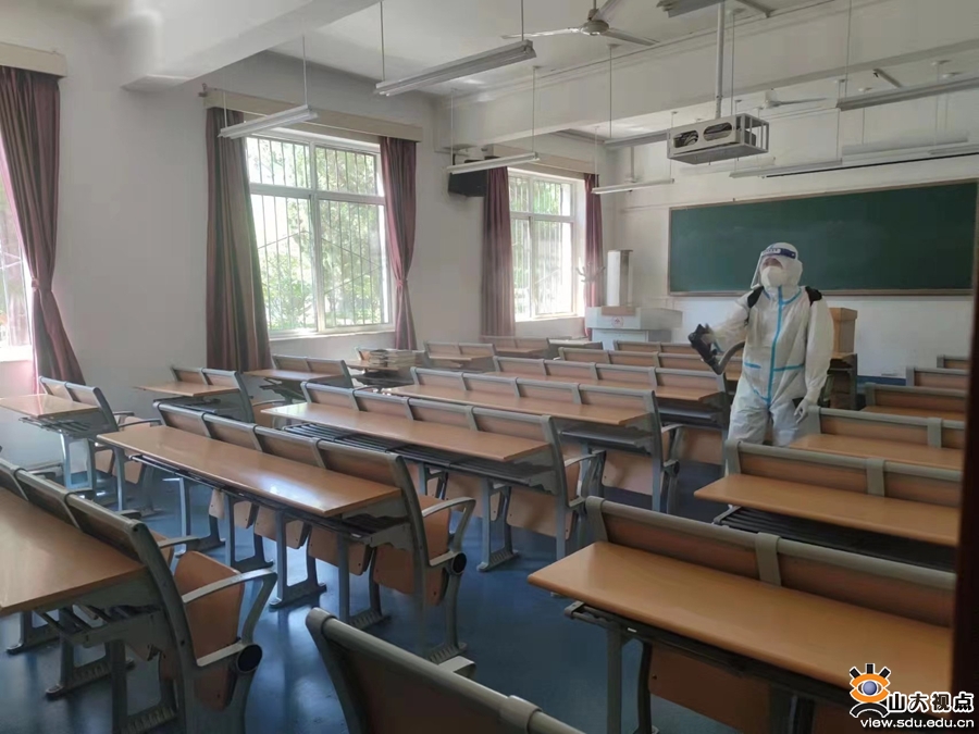 ［服务师生］精心准备再接再厉，全力保障线下教学