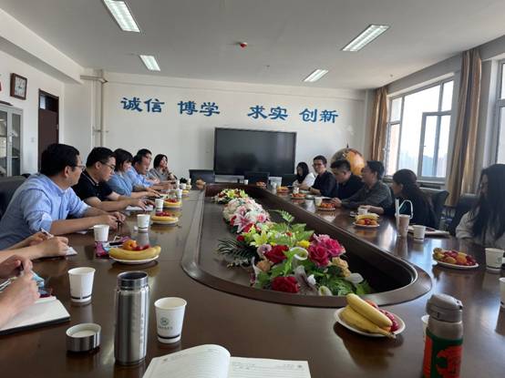 山西碳能碳资产管理有限公司田兆英董事长一行来资源环境学院座谈交流