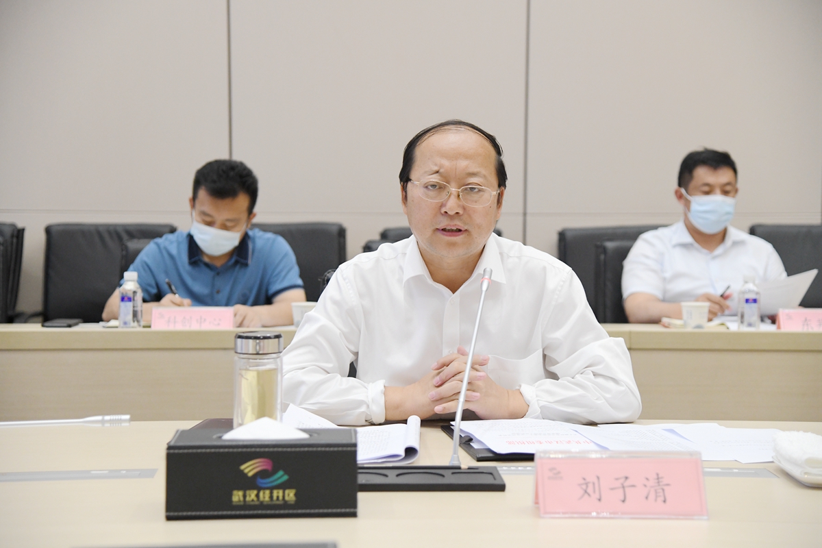 李召虎赴武汉经济开发区推进校地合作