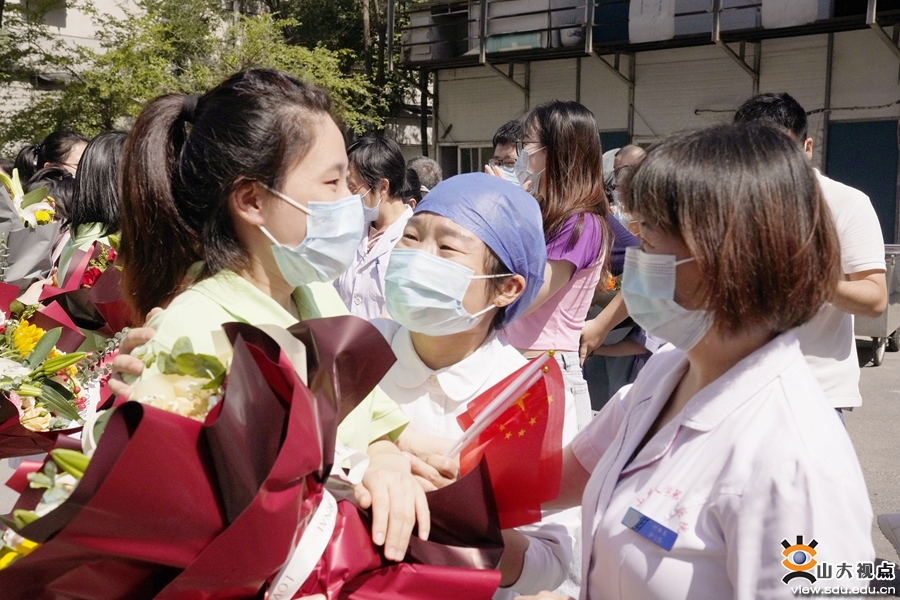 ［附属医院］山大二院援沪医疗队凯旋欢迎仪式举行