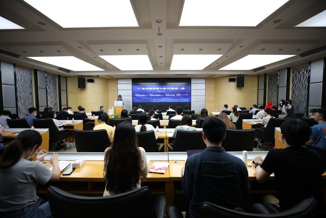 我校与4家企业及知识产权服务机构共建实习基地