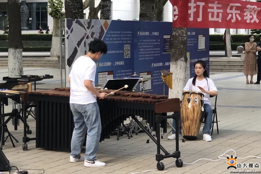 ​［艺术］“Marimba&More打击乐露天音乐会”举行