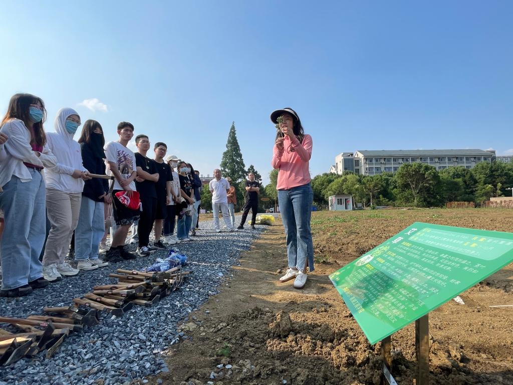 机械工程学院与后勤管理处共建劳动教育实践基地活动开展