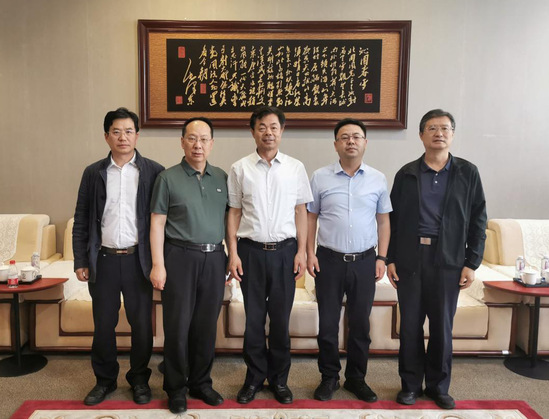 冯夏庭一行参观510研究所并看望甘肃省校友