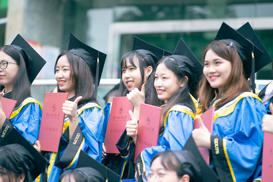 【毕业季图集】凤凰花开时，人生新征程
