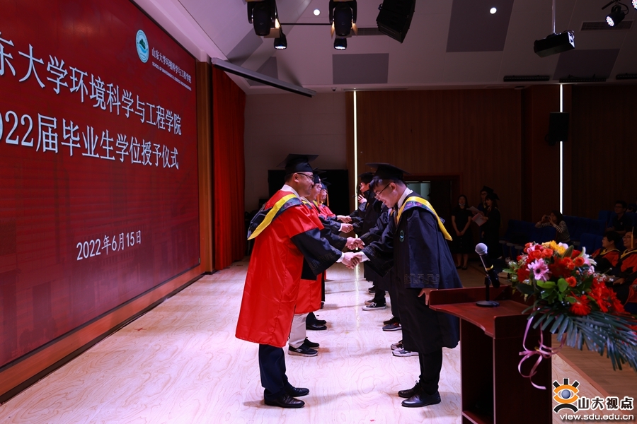 ​［环境］举行2022年学生毕业典礼暨学位授予仪式