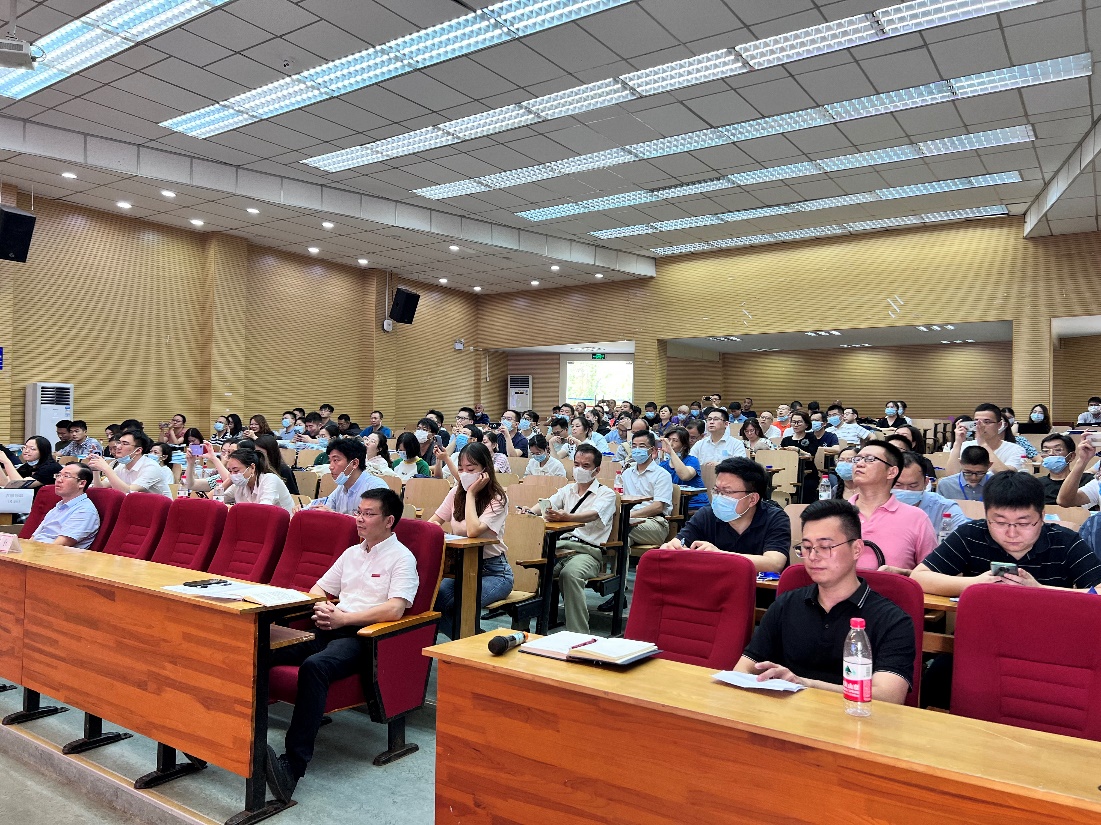 学校召开2022年本科招生咨询动员会暨培训会