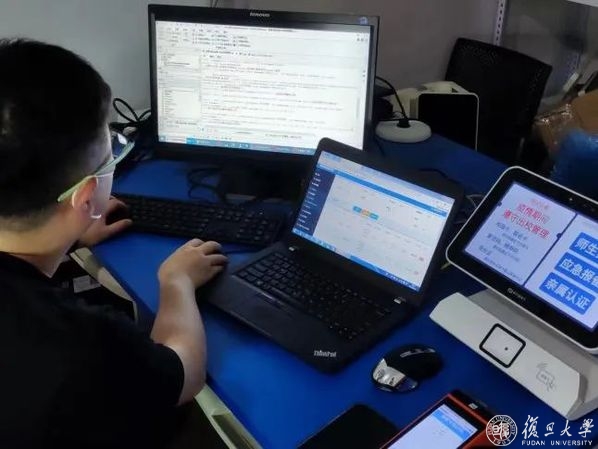 通宵达旦，攻坚克难！他们用信息技术为校园防疫赋能