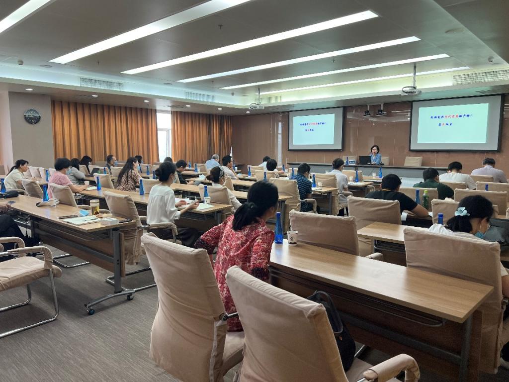 统战部举办党外人士“喜迎二十大同心跟党走”主题教育培训暨双月促谈会