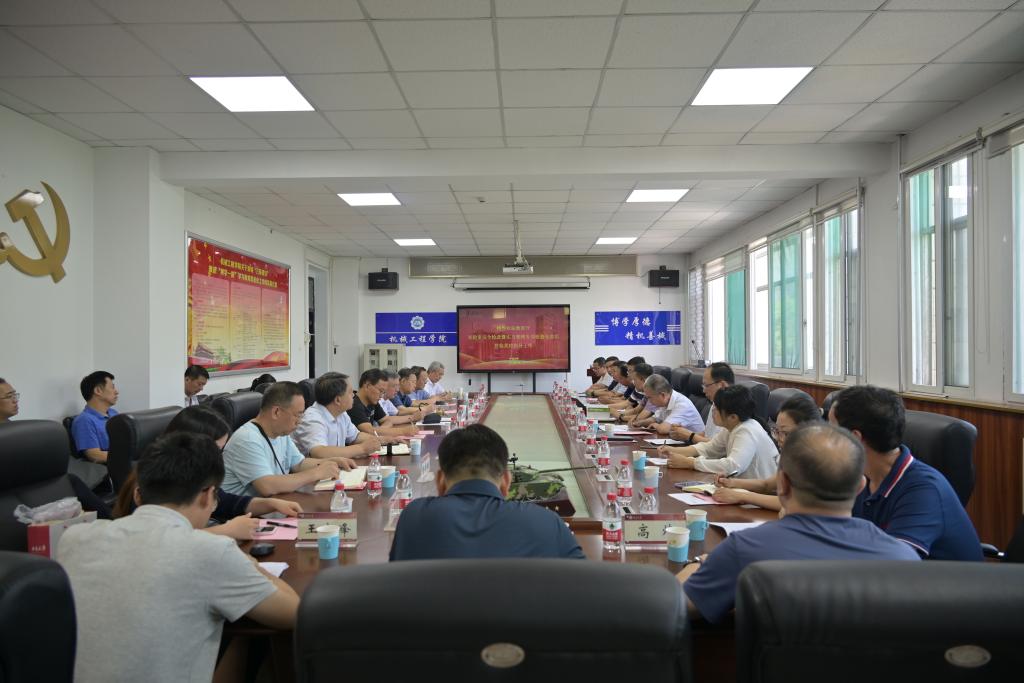 省教育厅高校实验室安全检查暨实习管理专项检查专家组来校指导工作