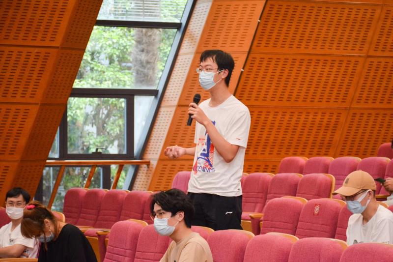 丁文江院士大师讲坛畅谈“轻氢之镁”