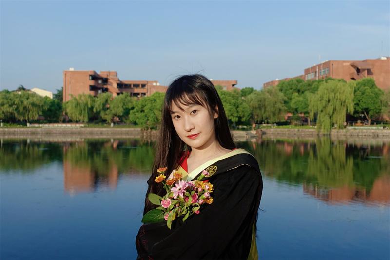 毕业生风采|劳丹宁：以交大之笔，书成长之章