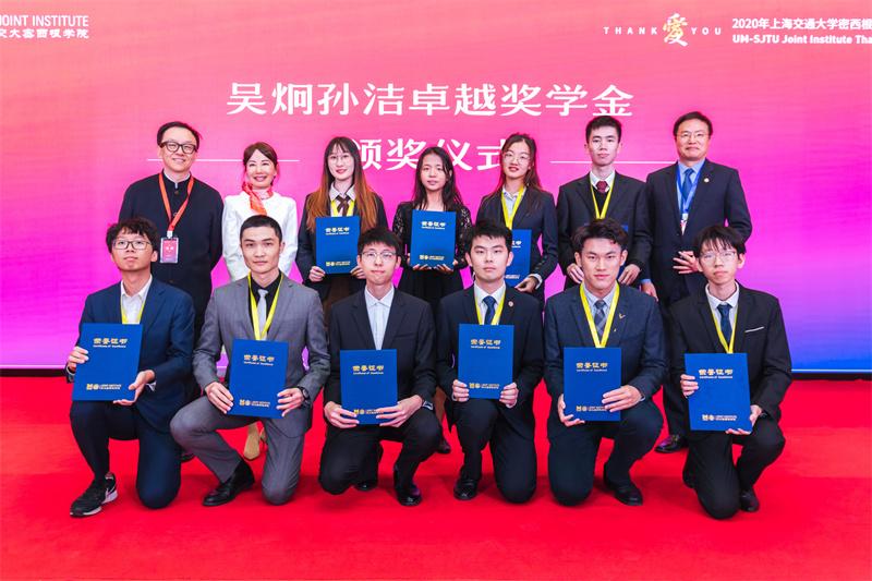 毕业生风采|劳丹宁：以交大之笔，书成长之章