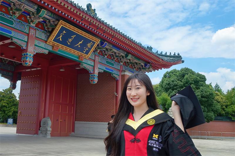 毕业生风采|劳丹宁：以交大之笔，书成长之章