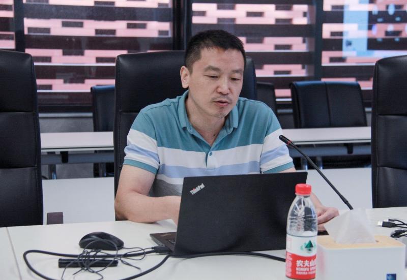 电院半导体产学研领军人物系列讲座第一期开讲：数据中心大芯片及应用