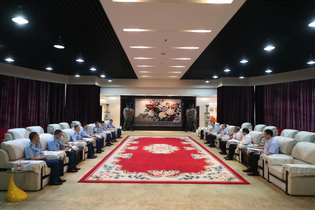 空军军医大学来校推进合作