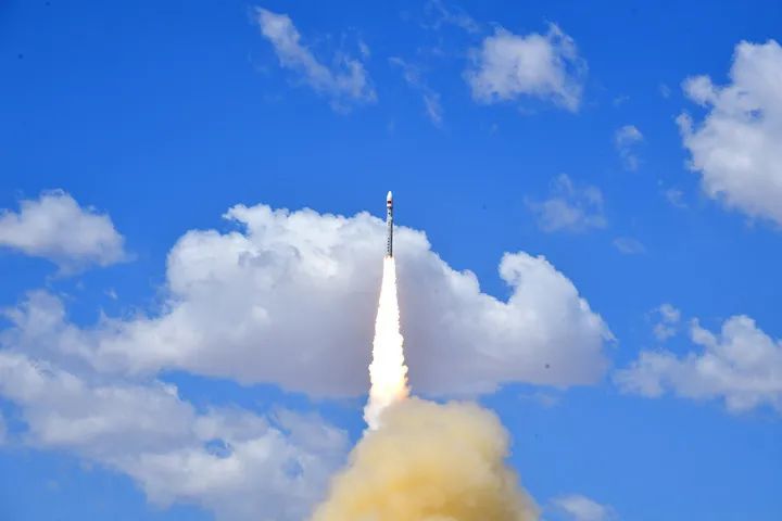 物理科学与工程学院王占山教授团队为我国开展空间新技术试验贡献智慧