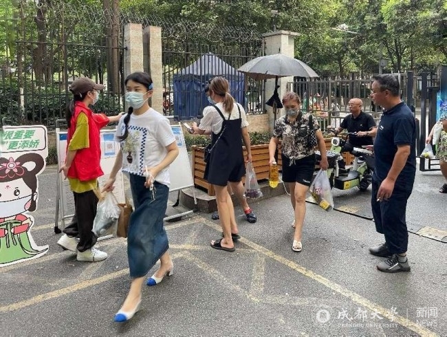 【疫情防控】共克时艰战疫情法学院师生党员尽锐出战